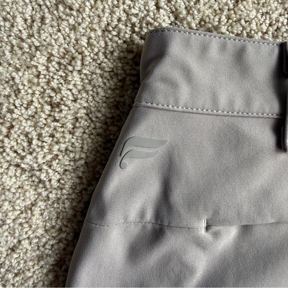 Fabletics Men’s Gray Performance Pants 35x30 Athletic Golf Stretch Lightweight - Picture 10 of 11